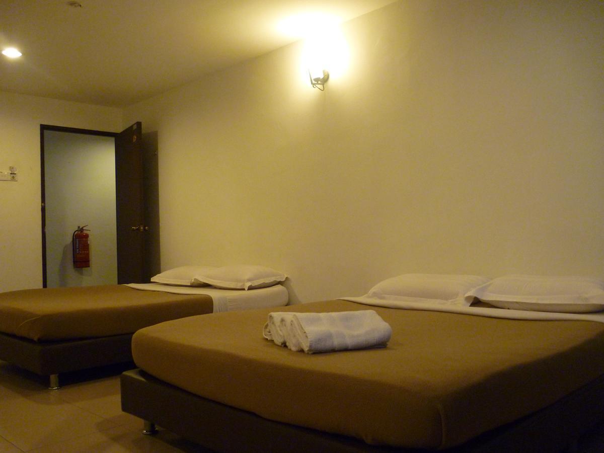 Best One Hotel Malacca Exterior photo